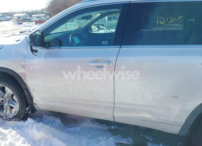 Photo 14 of 2019 Toyota Highlander LIMITED (VIN 5TDDZRFH9KS921416)