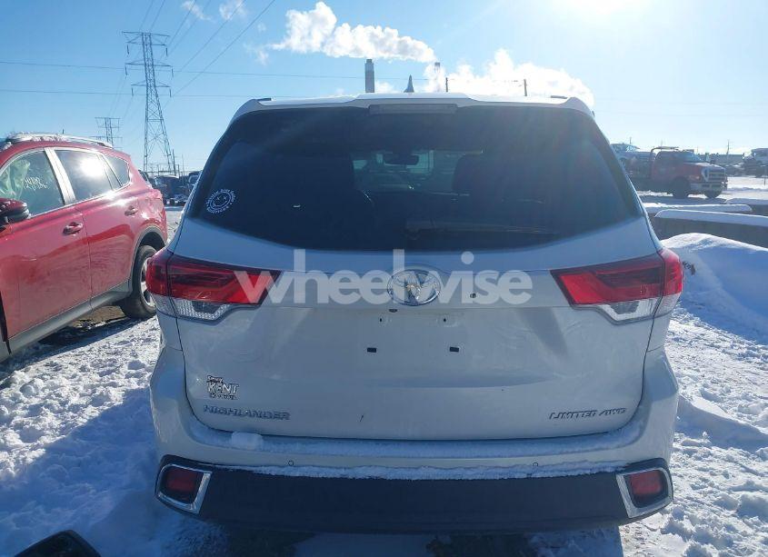 Photo 16 of 2019 Toyota Highlander LIMITED (VIN 5TDDZRFH9KS921416)
