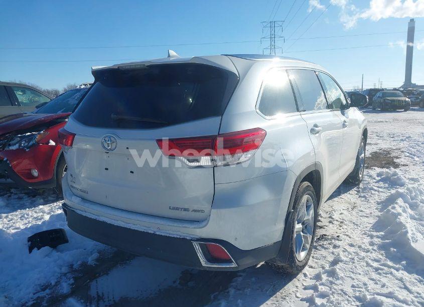 Photo 4 of 2019 Toyota Highlander LIMITED (VIN 5TDDZRFH9KS921416)