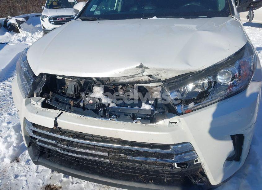 Photo 6 of 2019 Toyota Highlander LIMITED (VIN 5TDDZRFH9KS921416)