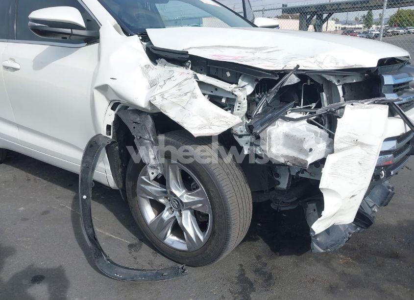 Photo 6 of 2019 Toyota Highlander LIMITED (VIN 5TDDZRFH9KS970129)