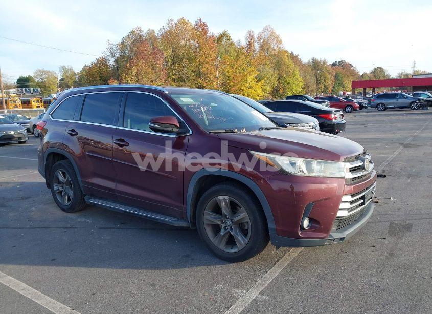 2018 Toyota Highlander LIMITED PLATINUM (VIN 5TDDZRFHXJS499168) main photo