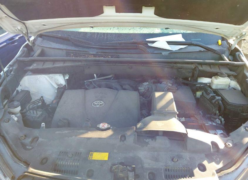 Photo 10 of 2018 Toyota Highlander LIMITED (VIN 5TDDZRFHXJS852511)