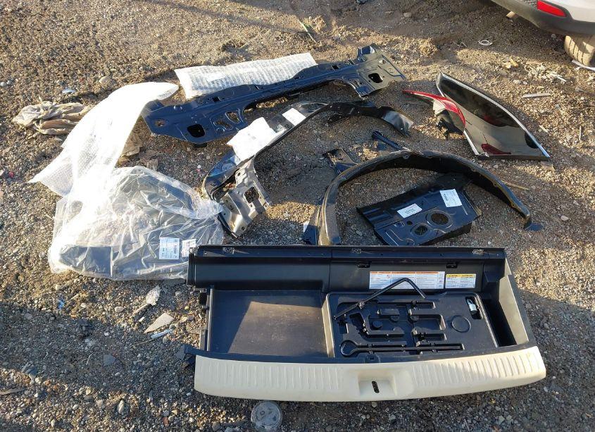 Photo 12 of 2018 Toyota Highlander LIMITED (VIN 5TDDZRFHXJS852511)