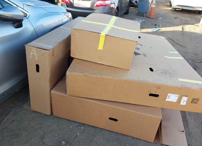 Photo 18 of 2018 Toyota Highlander LIMITED (VIN 5TDDZRFHXJS852511)