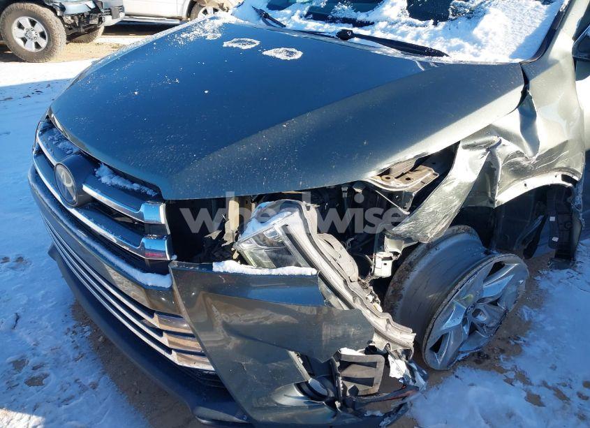 Photo 6 of 2019 Toyota Highlander LIMITED (VIN 5TDDZRFHXKS921411)