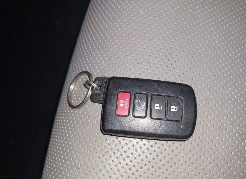 Photo 11 of 2019 Toyota Highlander LIMITED (VIN 5TDDZRFHXKS948589)