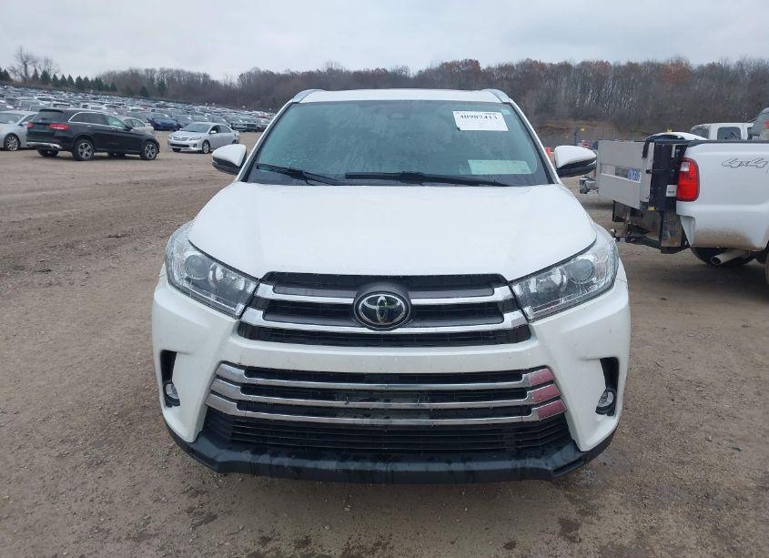 Photo 12 of 2019 Toyota Highlander LIMITED (VIN 5TDDZRFHXKS948589)