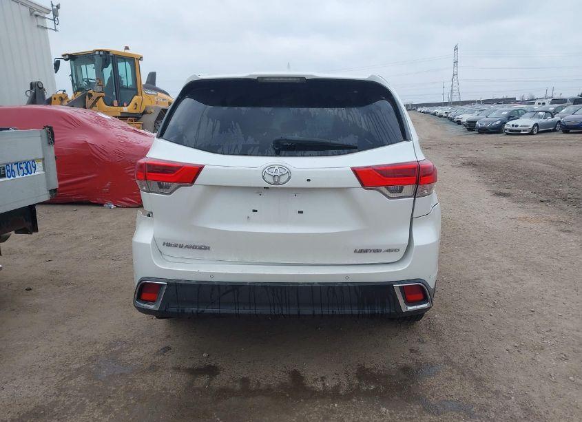 Photo 16 of 2019 Toyota Highlander LIMITED (VIN 5TDDZRFHXKS948589)