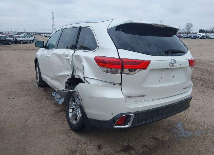 Photo 3 of 2019 Toyota Highlander LIMITED (VIN 5TDDZRFHXKS948589)