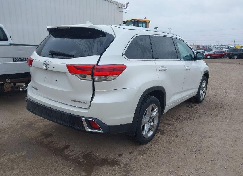 Photo 4 of 2019 Toyota Highlander LIMITED (VIN 5TDDZRFHXKS948589)