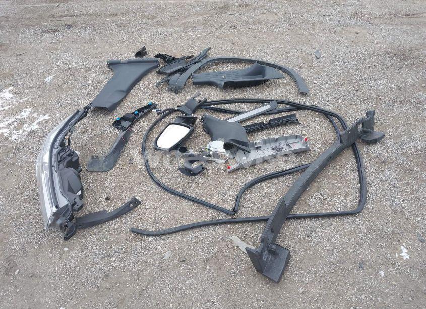 Photo 12 of 2019 Toyota Highlander LIMITED PLATINUM (VIN 5TDDZRFHXKS988526)