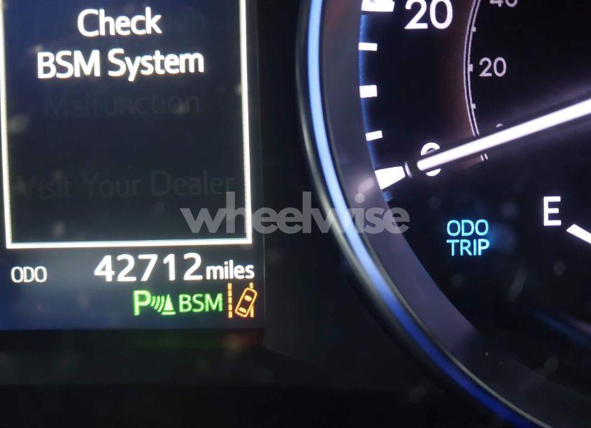 Photo 16 of 2019 Toyota Highlander LIMITED PLATINUM (VIN 5TDDZRFHXKS988526)