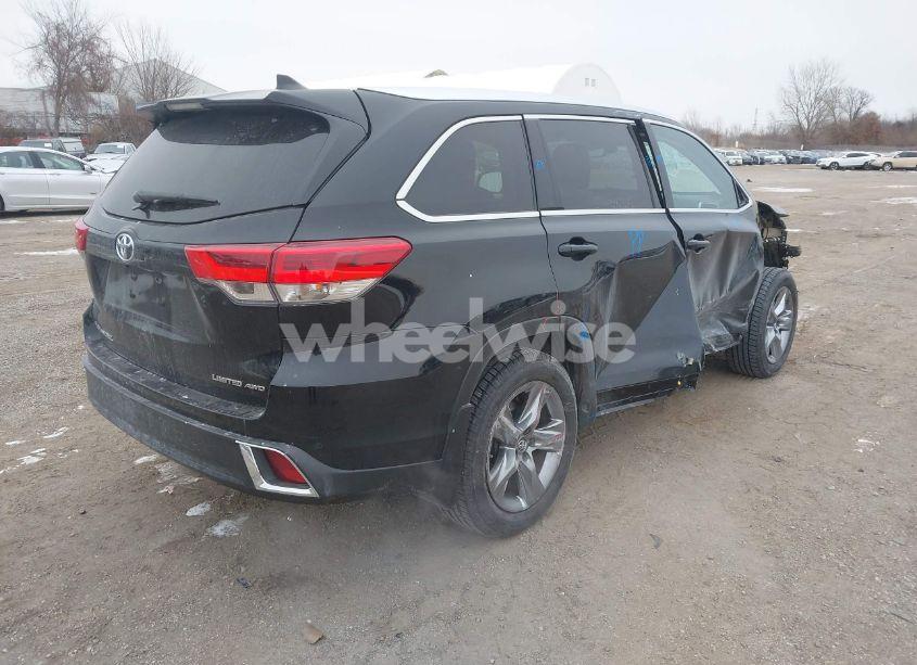 Photo 4 of 2019 Toyota Highlander LIMITED PLATINUM (VIN 5TDDZRFHXKS988526)
