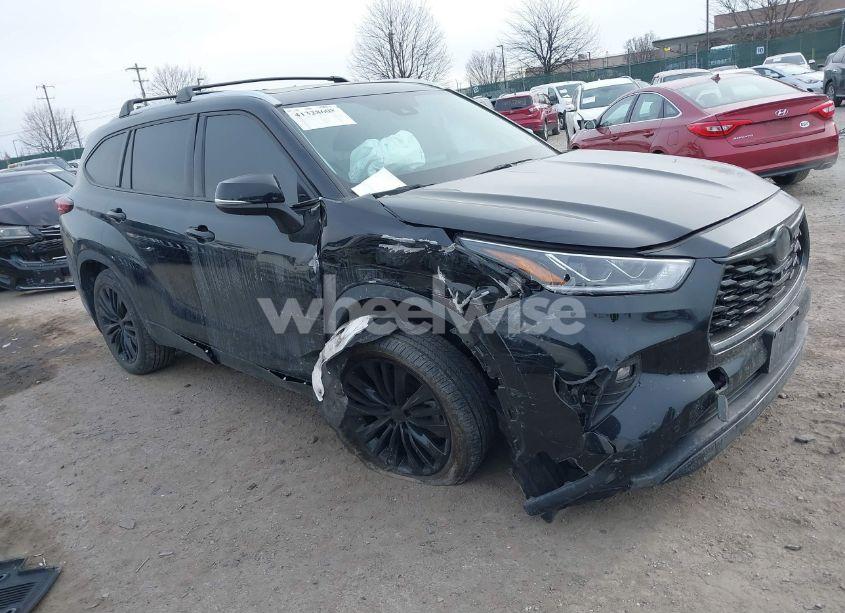 Photo 6 of 2021 Toyota Highlander HYBRID PLATINUM (VIN 5TDEBRCH0MS026008)