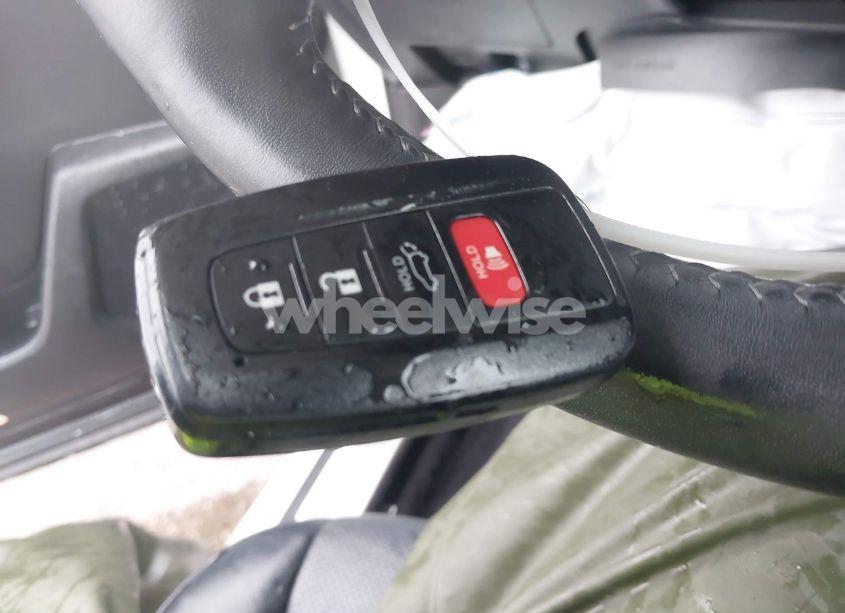 Photo 11 of 2021 Toyota Highlander HYBRID PLATINUM (VIN 5TDEBRCH0MS046324)