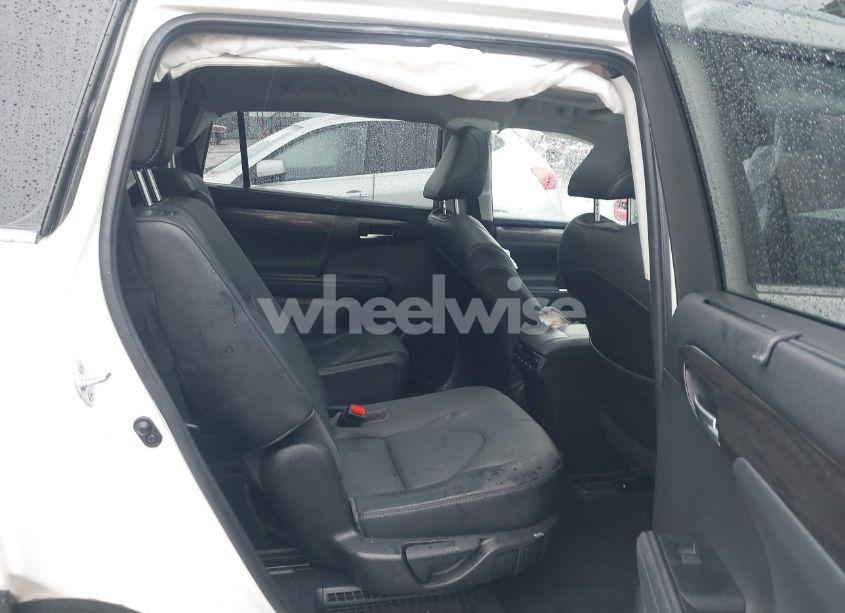 Photo 8 of 2021 Toyota Highlander HYBRID PLATINUM (VIN 5TDEBRCH0MS046324)