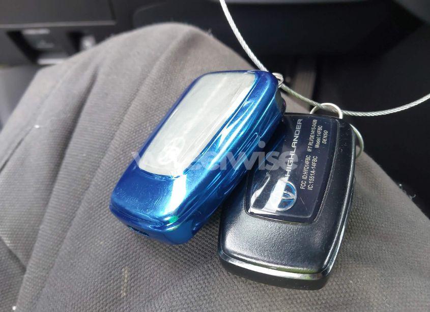 Photo 11 of 2021 Toyota Highlander HYBRID PLATINUM (VIN 5TDEBRCH4MS017859)