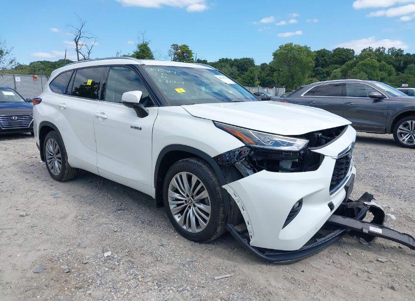 2021 Toyota Highlander HYBRID PLATINUM (VIN 5TDEBRCH5MS040891) main photo