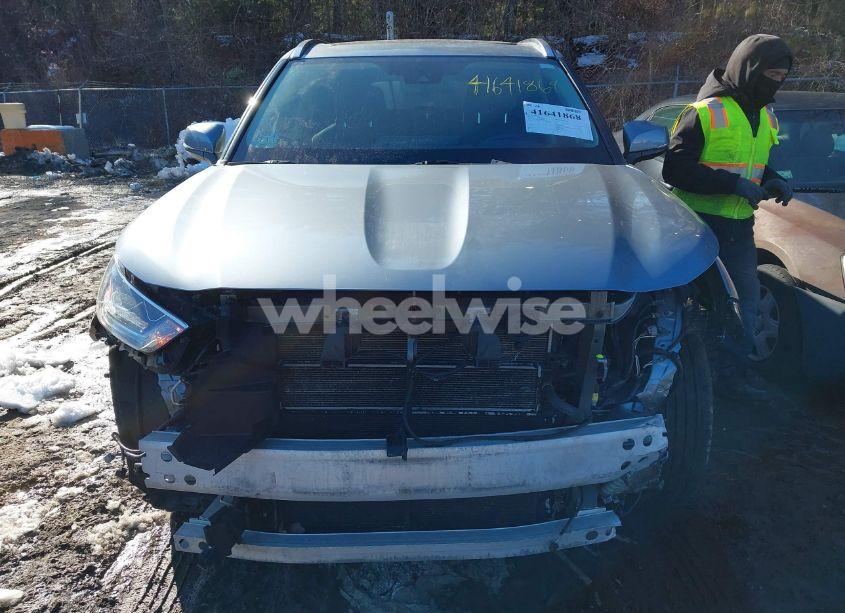 Photo 13 of 2021 Toyota Highlander HYBRID PLATINUM (VIN 5TDEBRCH7MS025826)