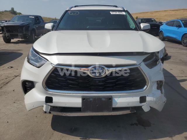 Photo 13 of 2022 TOYOTA HIGHLANDER HYBRID PLATINUM (VIN 5TDEBRCH7NS074588)