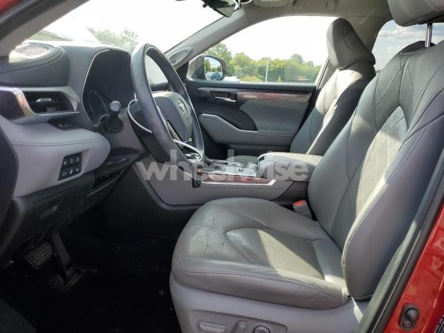 Photo 3 of 2020 TOYOTA HIGHLANDER HYBRID PLATINUM (VIN 5TDEBRCH8LS004207)