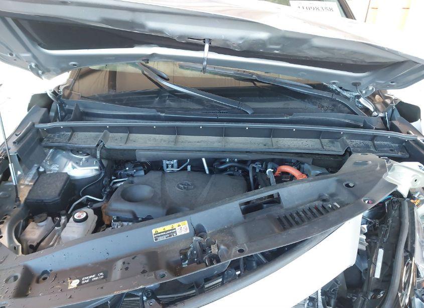 Photo 10 of 2023 Toyota Highlander HYBRID PLATINUM (VIN 5TDEBRCHXPS128209)