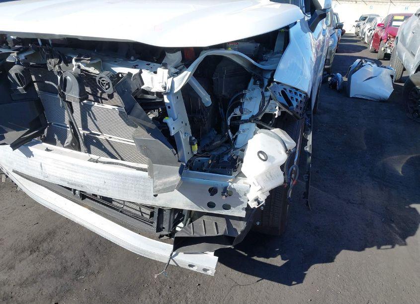 Photo 6 of 2023 Toyota Highlander HYBRID PLATINUM (VIN 5TDEBRCHXPS580984)