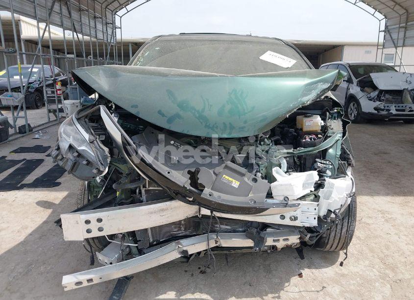 Photo 12 of 2023 Toyota Sienna PLATINUM (VIN 5TDERKEC3PS179779)