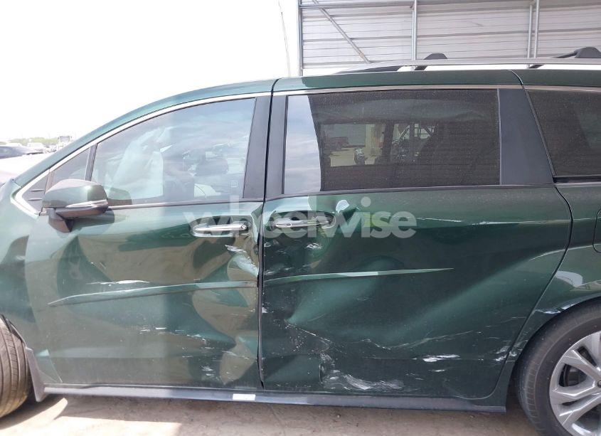 Photo 14 of 2023 Toyota Sienna PLATINUM (VIN 5TDERKEC3PS179779)