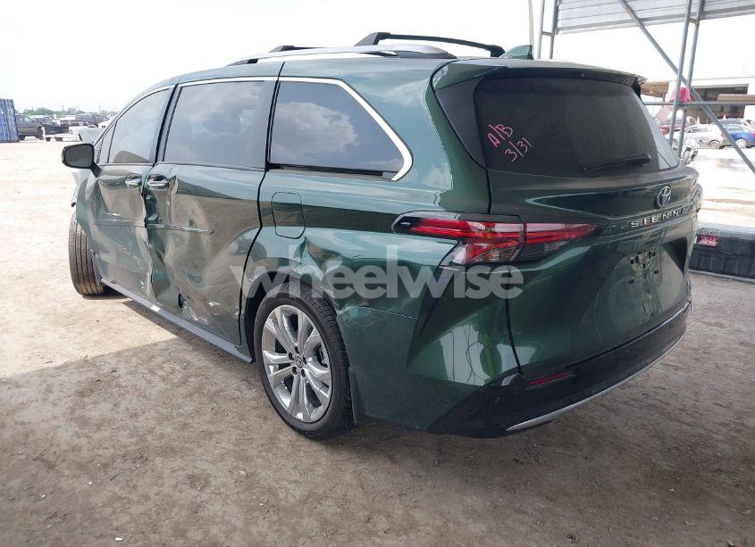 Photo 3 of 2023 Toyota Sienna PLATINUM (VIN 5TDERKEC3PS179779)