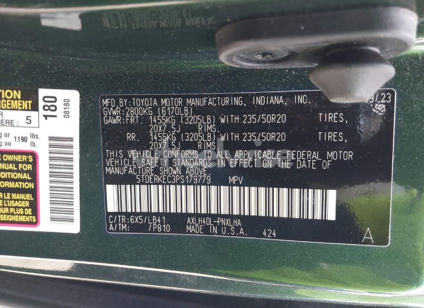 Photo 9 of 2023 Toyota Sienna PLATINUM (VIN 5TDERKEC3PS179779)