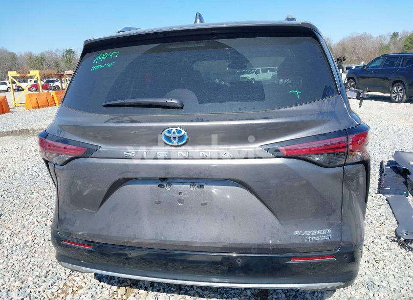 Photo 17 of 2023 Toyota Sienna PLATINUM (VIN 5TDERKEC5PS177449)
