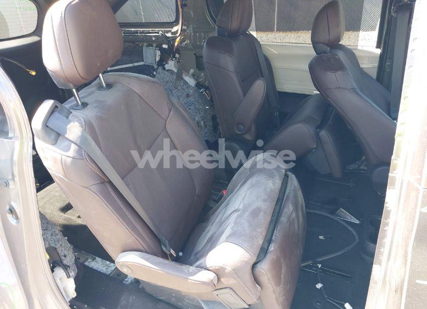 Photo 8 of 2023 Toyota Sienna PLATINUM (VIN 5TDERKEC5PS177449)
