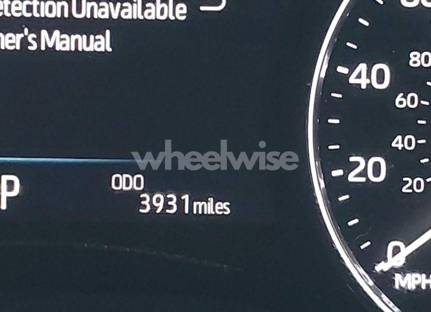 Photo 15 of 2024 Toyota Sienna PLATINUM (VIN 5TDERKEC8RS225075)