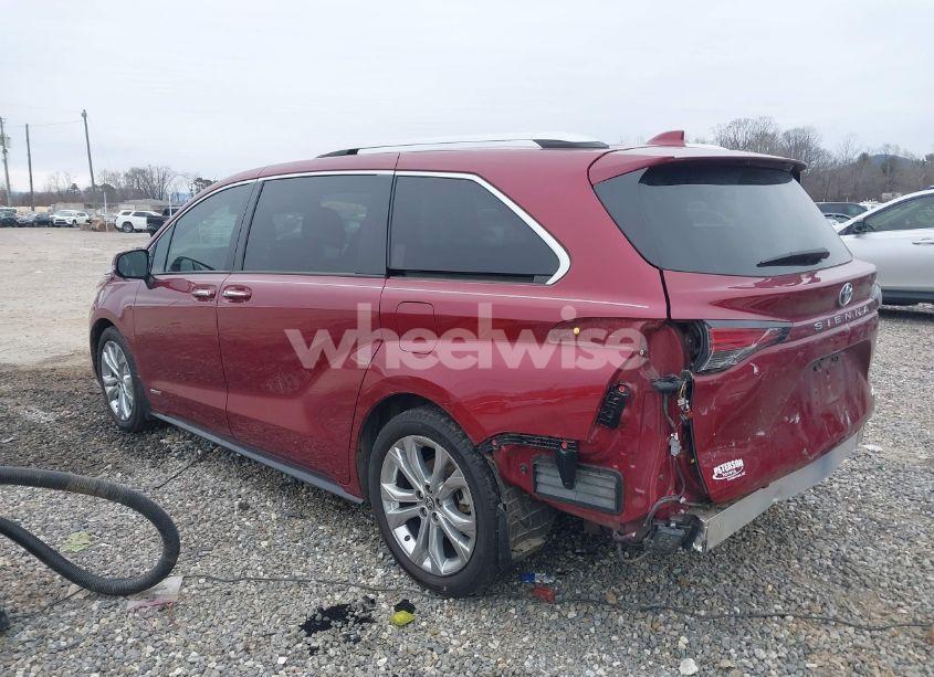 Photo 3 of 2021 Toyota Sienna PLATINUM (VIN 5TDERKEC9MS027243)