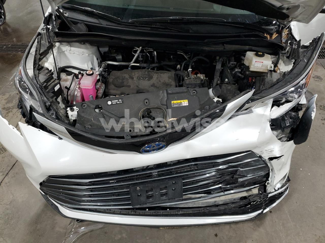 Photo 12 of 2022 TOYOTA SIENNA LIMITED (VIN 5TDERKECXNS122136)