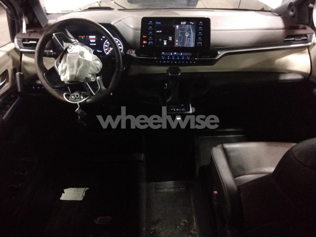 Photo 8 of 2022 TOYOTA SIENNA LIMITED (VIN 5TDERKECXNS122136)