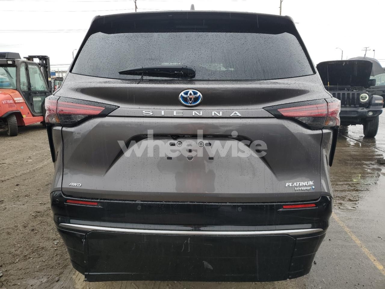 Photo 6 of 2023 TOYOTA SIENNA LIMITED (VIN 5TDESKFC0PS095809)