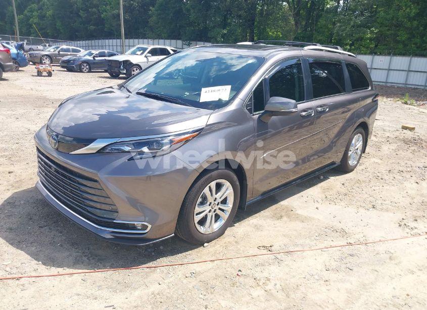 Photo 2 of 2024 Toyota Sienna PLATINUM (VIN 5TDESKFC0RS133994)