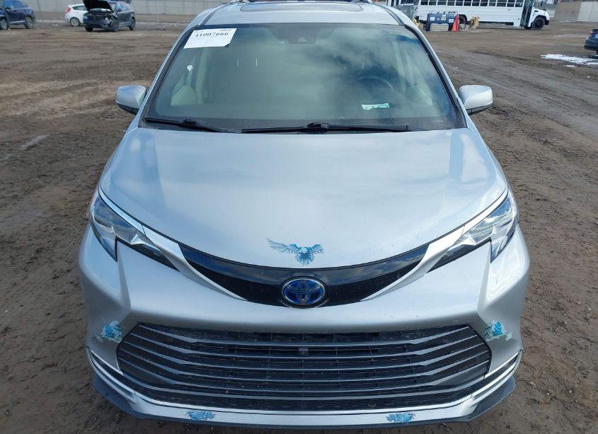 Photo 12 of 2021 Toyota Sienna PLATINUM (VIN 5TDESKFC3MS035051)
