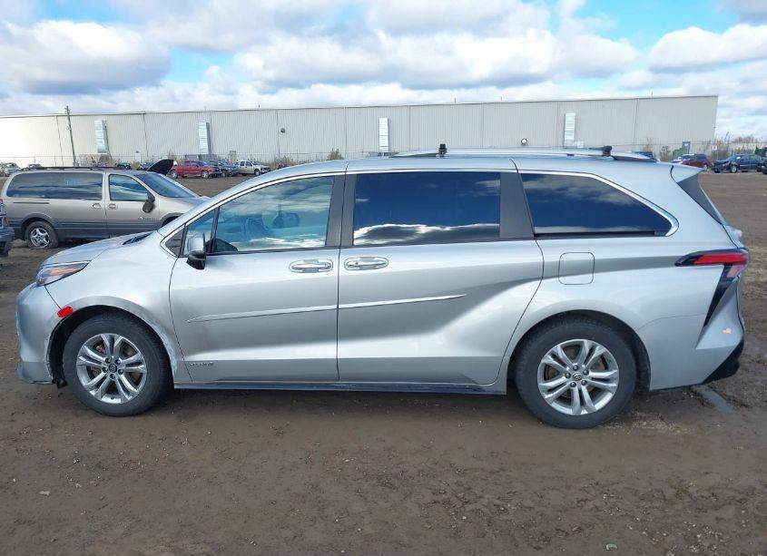 Photo 14 of 2021 Toyota Sienna PLATINUM (VIN 5TDESKFC3MS035051)