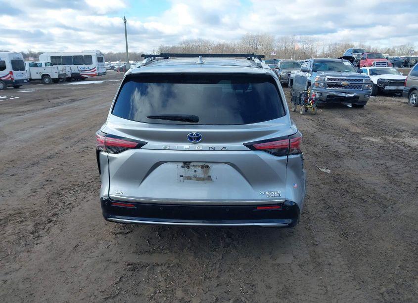 Photo 16 of 2021 Toyota Sienna PLATINUM (VIN 5TDESKFC3MS035051)