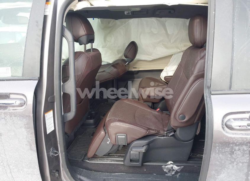 Photo 8 of 2023 Toyota Sienna PLATINUM (VIN 5TDESKFC3PS078602)