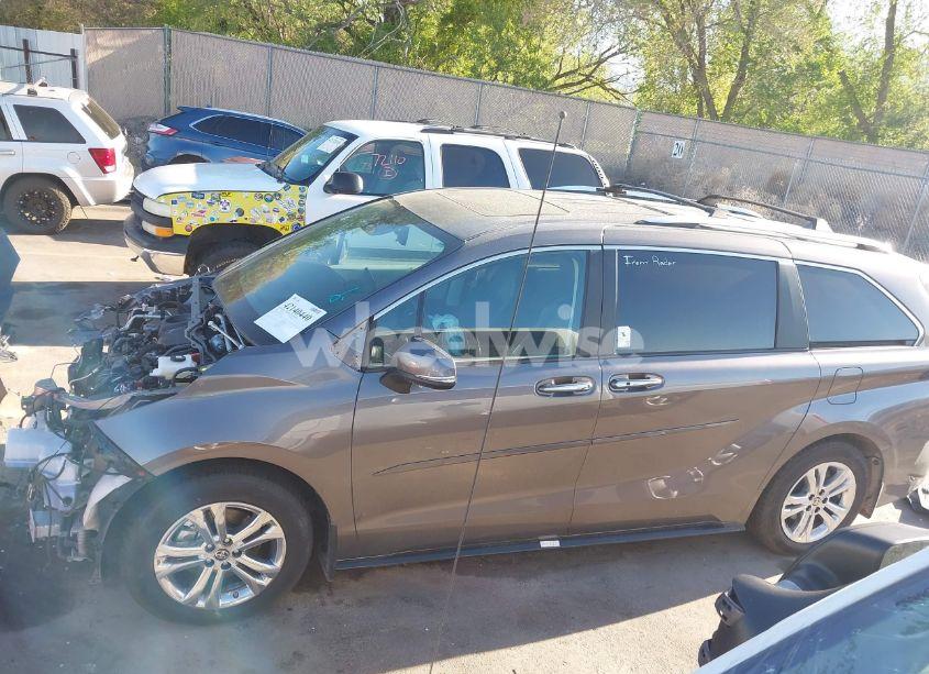 Photo 15 of 2024 Toyota Sienna PLATINUM (VIN 5TDESKFC4RS113702)