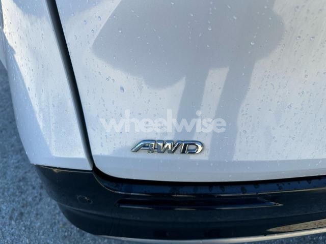 Photo 6 of 2022 TOYOTA SIENNA LIMITED (VIN 5TDESKFC5NS046070)