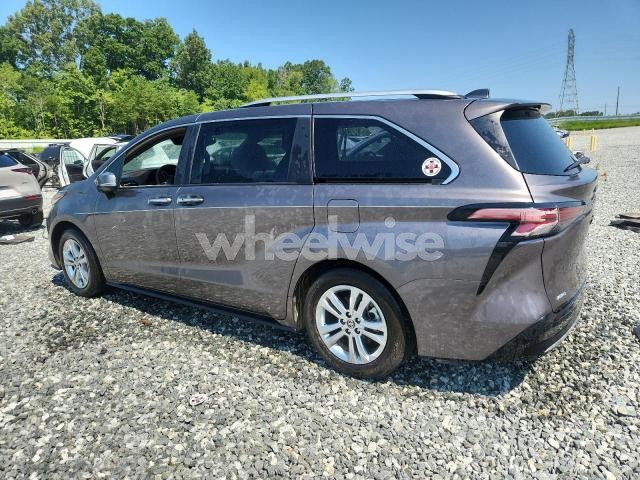 Photo 10 of 2023 TOYOTA SIENNA LIMITED (VIN 5TDESKFC7PS107292)