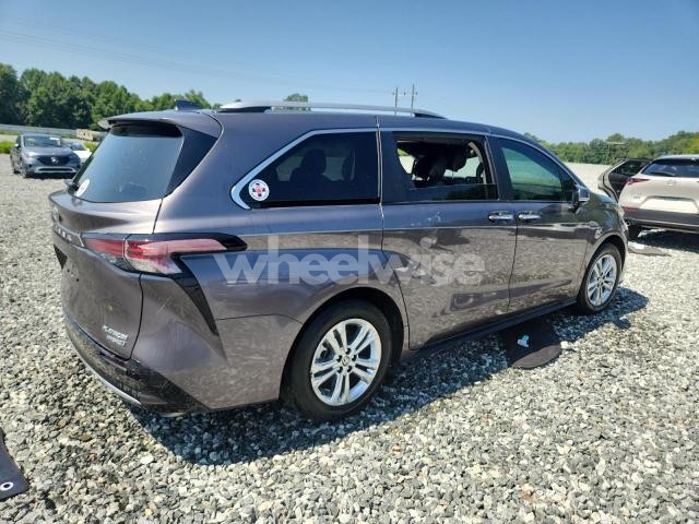 Photo 11 of 2023 TOYOTA SIENNA LIMITED (VIN 5TDESKFC7PS107292)