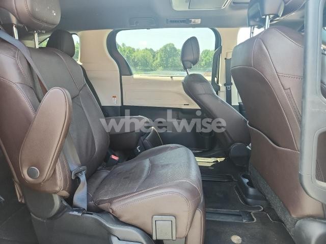 Photo 9 of 2023 TOYOTA SIENNA LIMITED (VIN 5TDESKFC7PS107292)