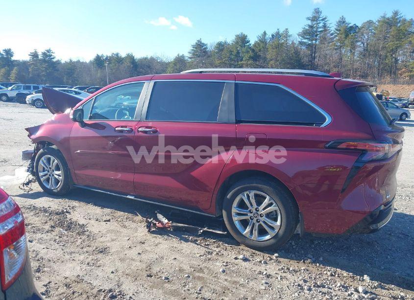 Photo 15 of 2023 Toyota Sienna PLATINUM (VIN 5TDESKFC8PS097369)